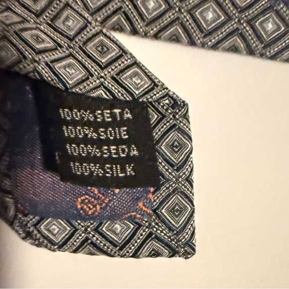 Giorgio Brutini 100% Silk Men’s Neck Tie - Picture 3 of 3